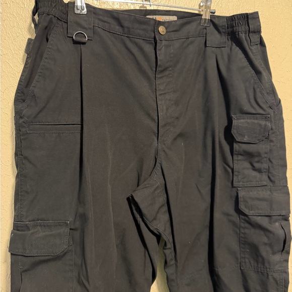 5.11 Tactical Men’s Cargo Pro Pants Size 40 Black Workwear Law Enforcement - Picture 5 of 9